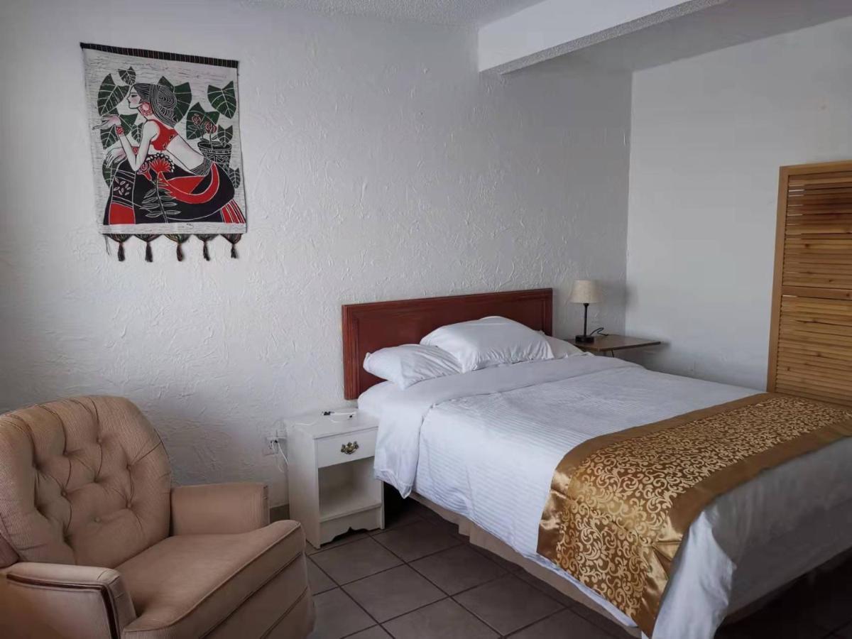 Dundurn Motel Ngoại thất bức ảnh